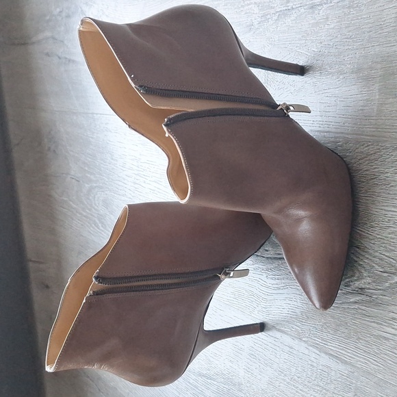 ✨️ Enzo Angiolini Brown Leather Ankle Booties. 4" Stiletto heels. 9M. - Picture 12 of 16